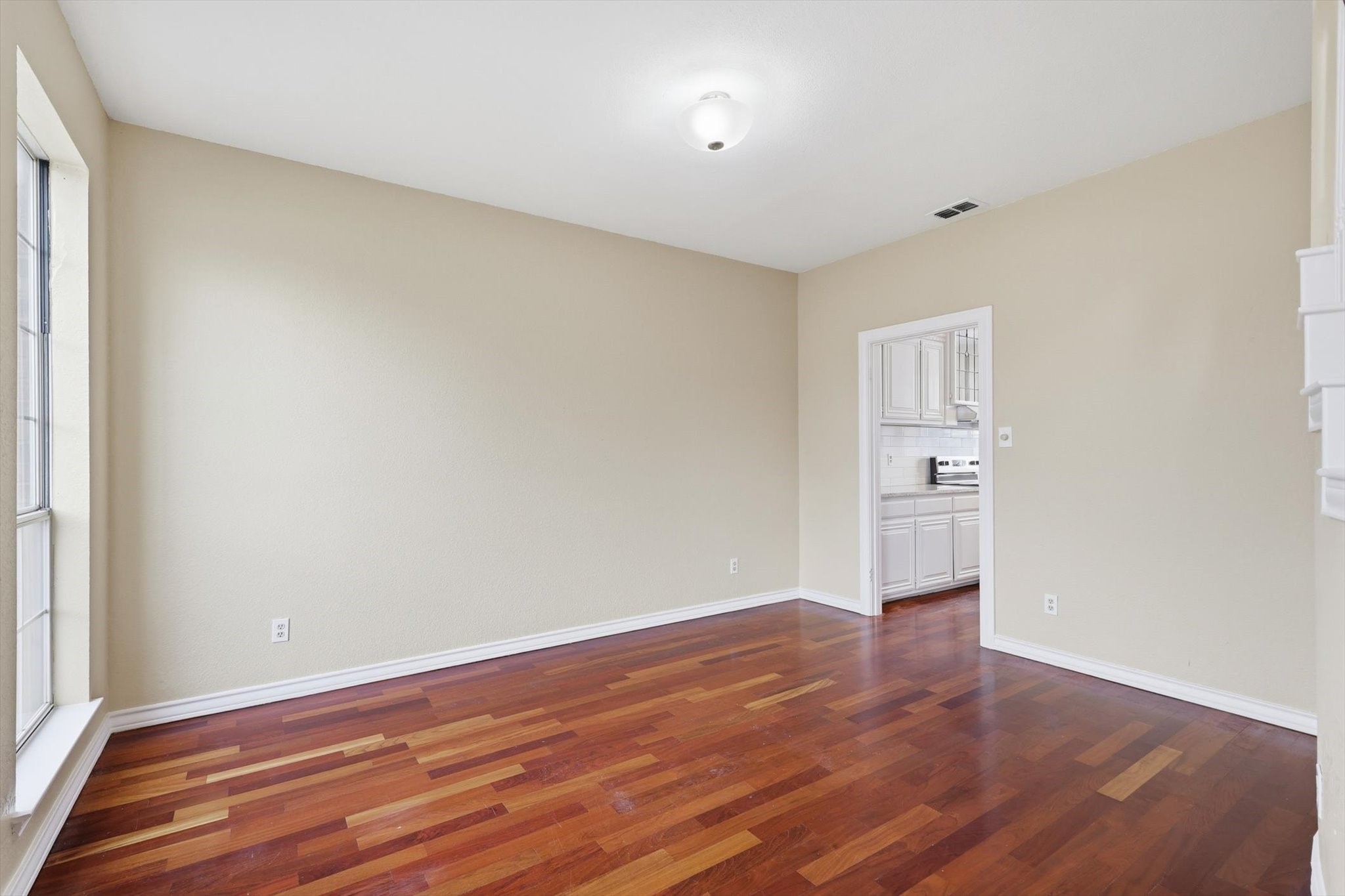6204 Kingswood Drive Arlington TX 76001