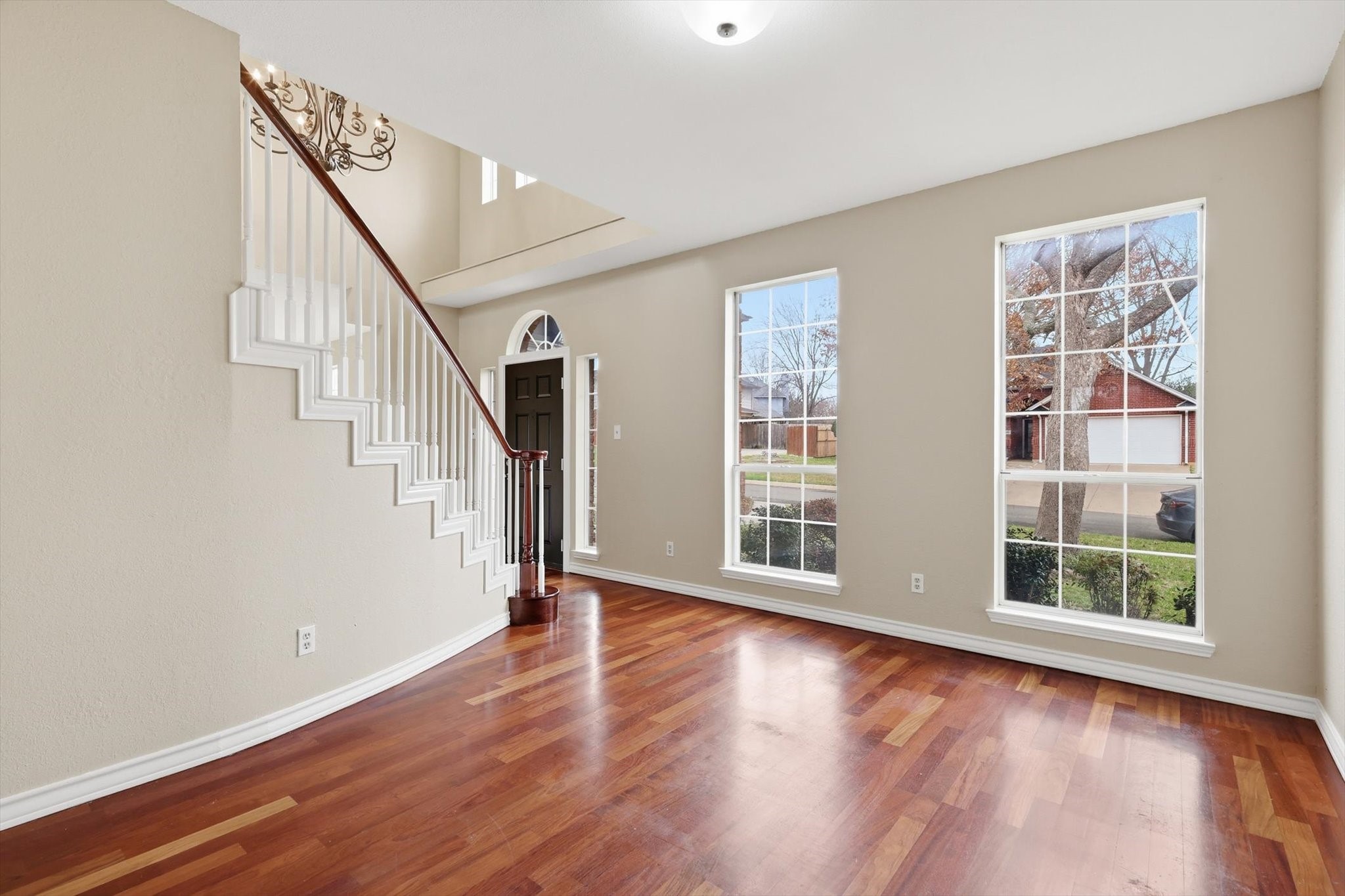 6204 Kingswood Drive Arlington TX 76001