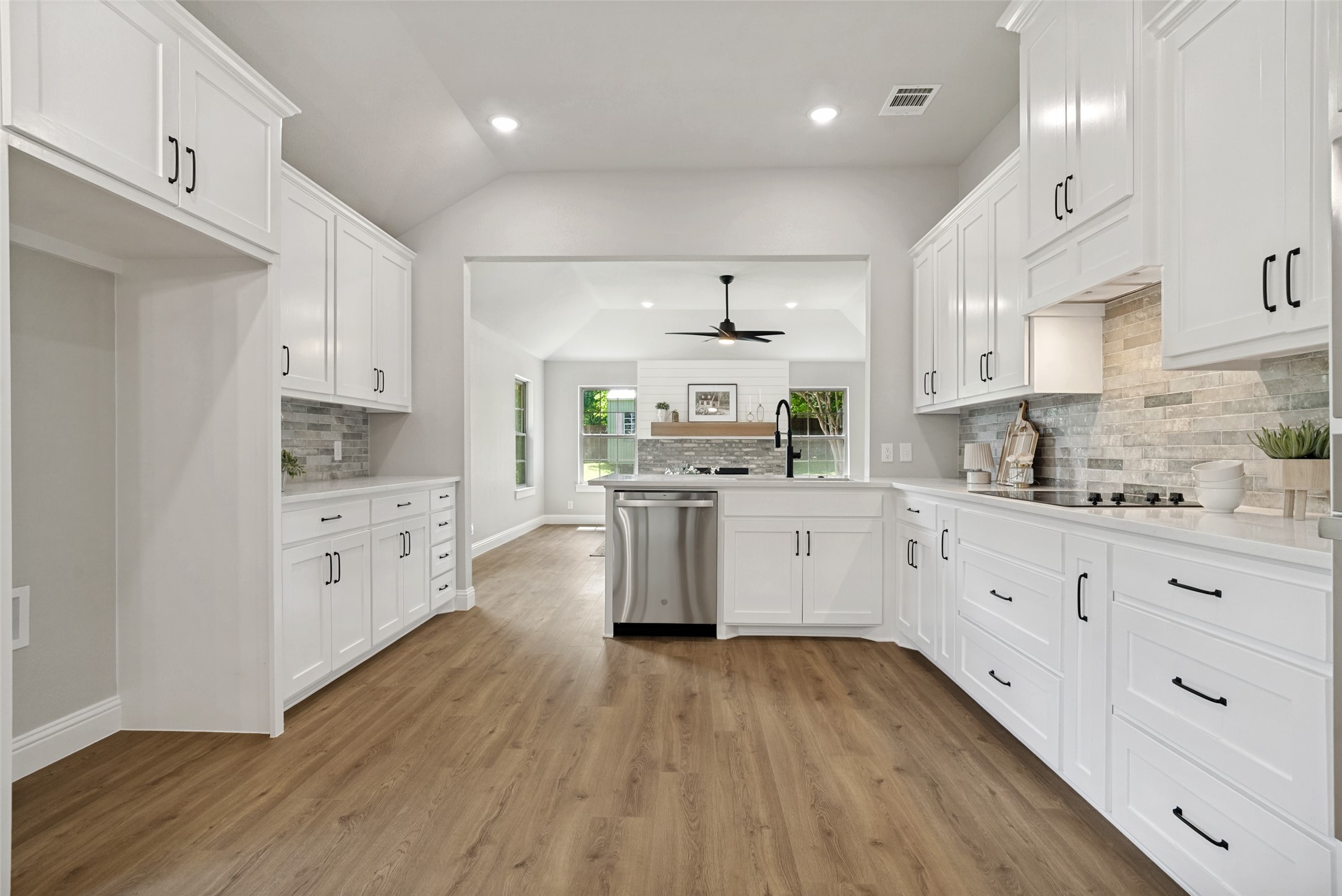 4110 Country Lane Granbury TX 76048