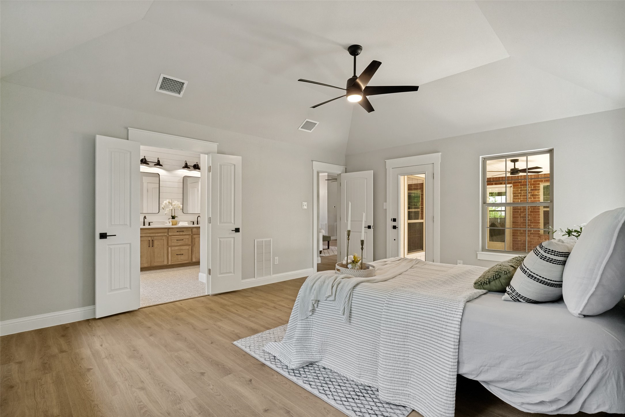 4110 Country Lane Granbury TX 76048