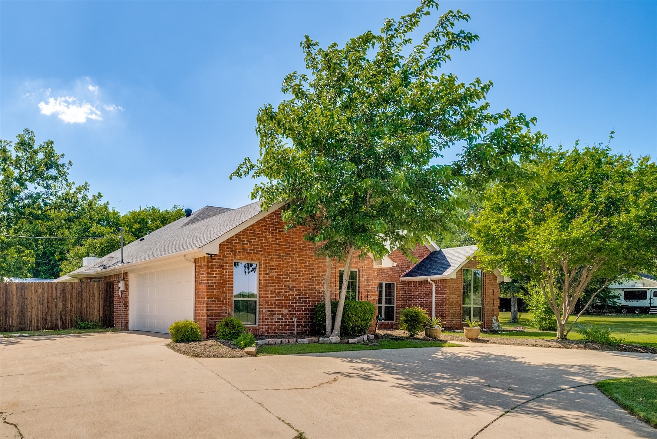 4110 Country Lane Granbury TX 76048