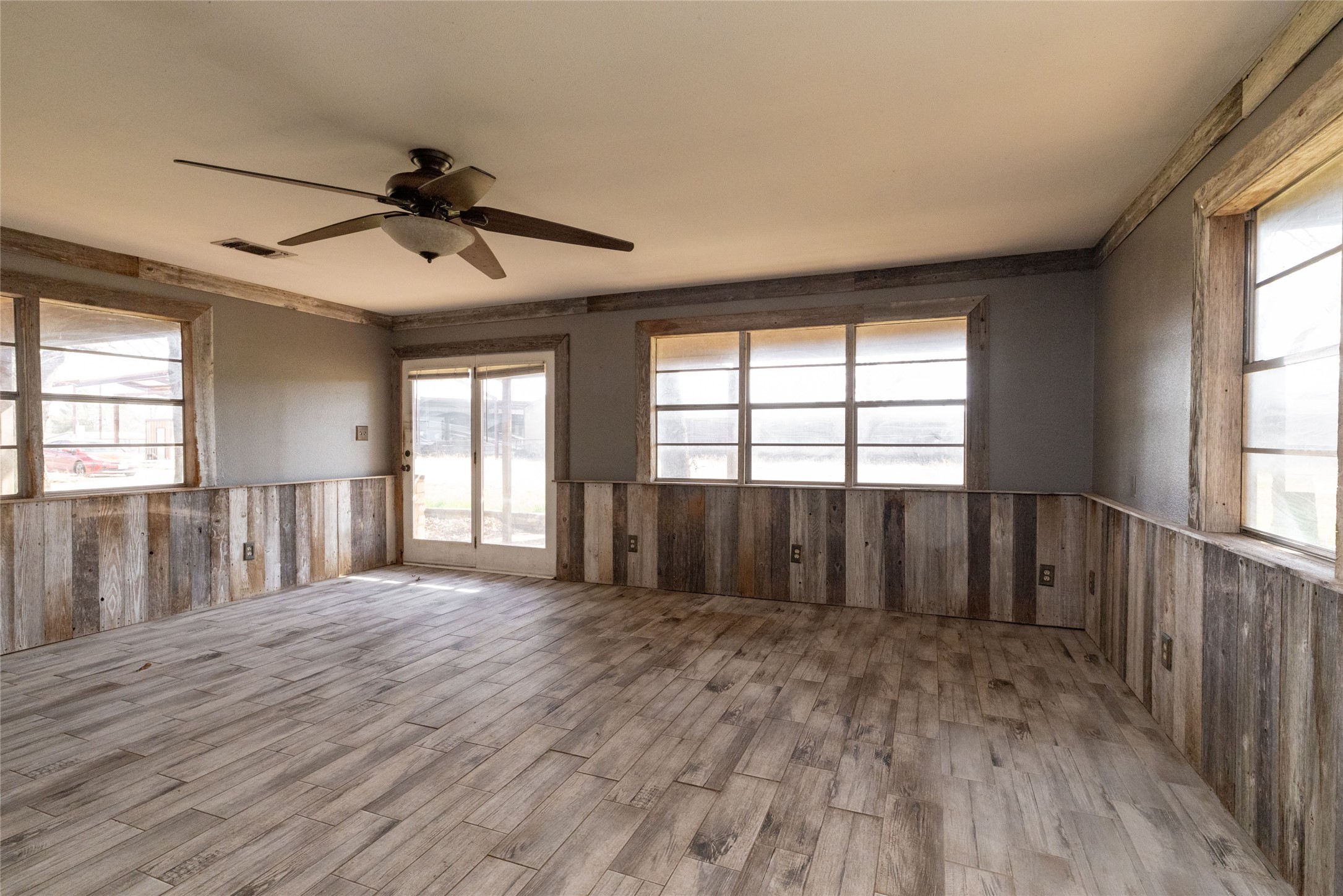 1502 Center Point Road Weatherford TX 76087