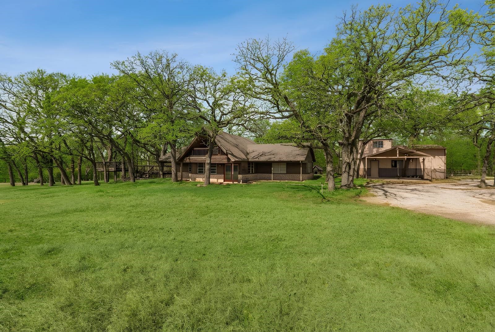 1502 Center Point Road Weatherford TX 76087