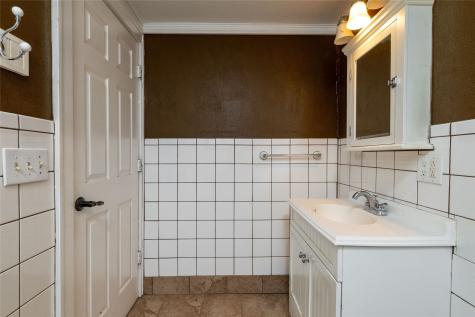1502 Center Point Road Weatherford TX 76087