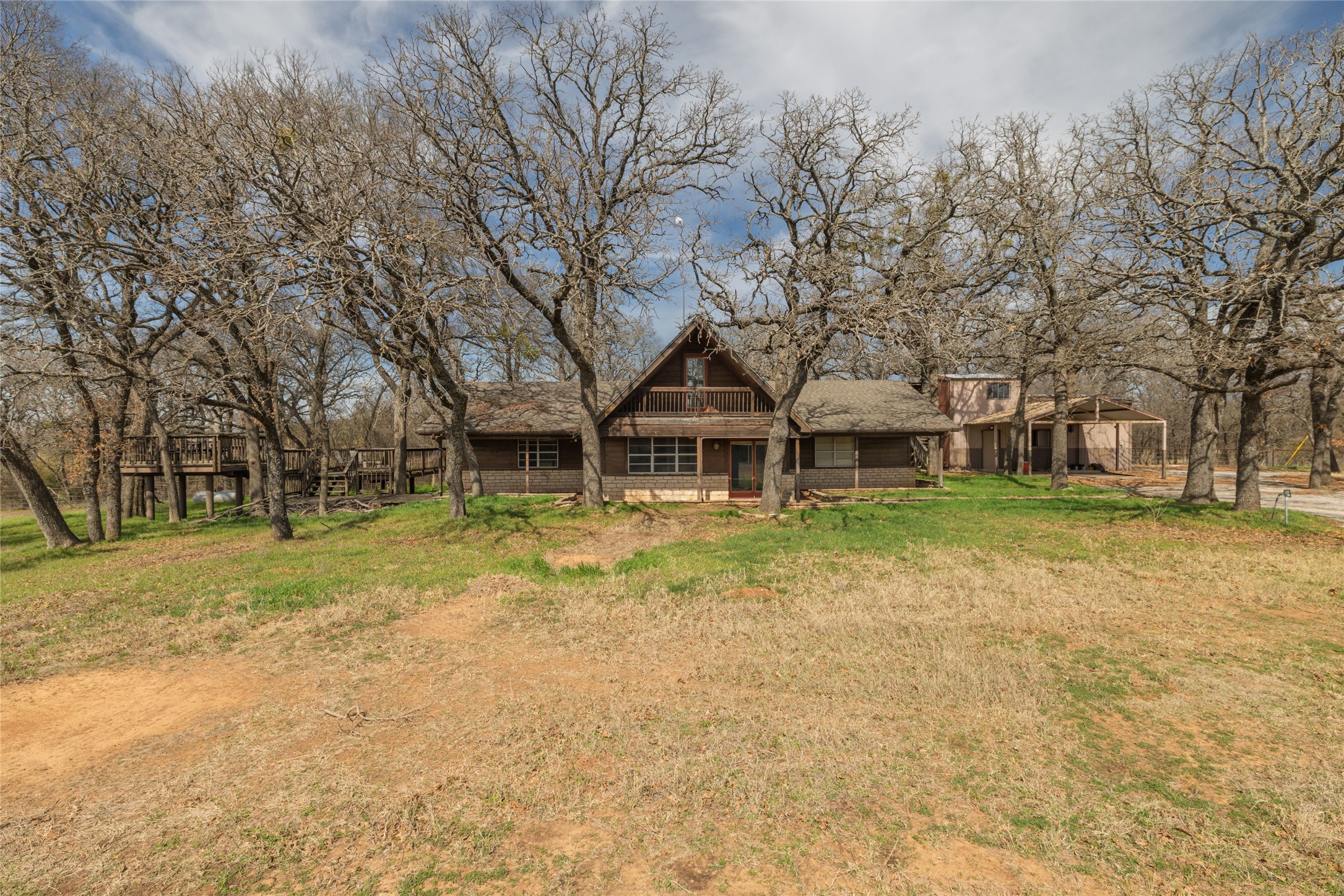 1502 Center Point Road Weatherford TX 76087
