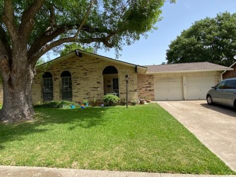 419 Blanco Street Duncanville TX 75137