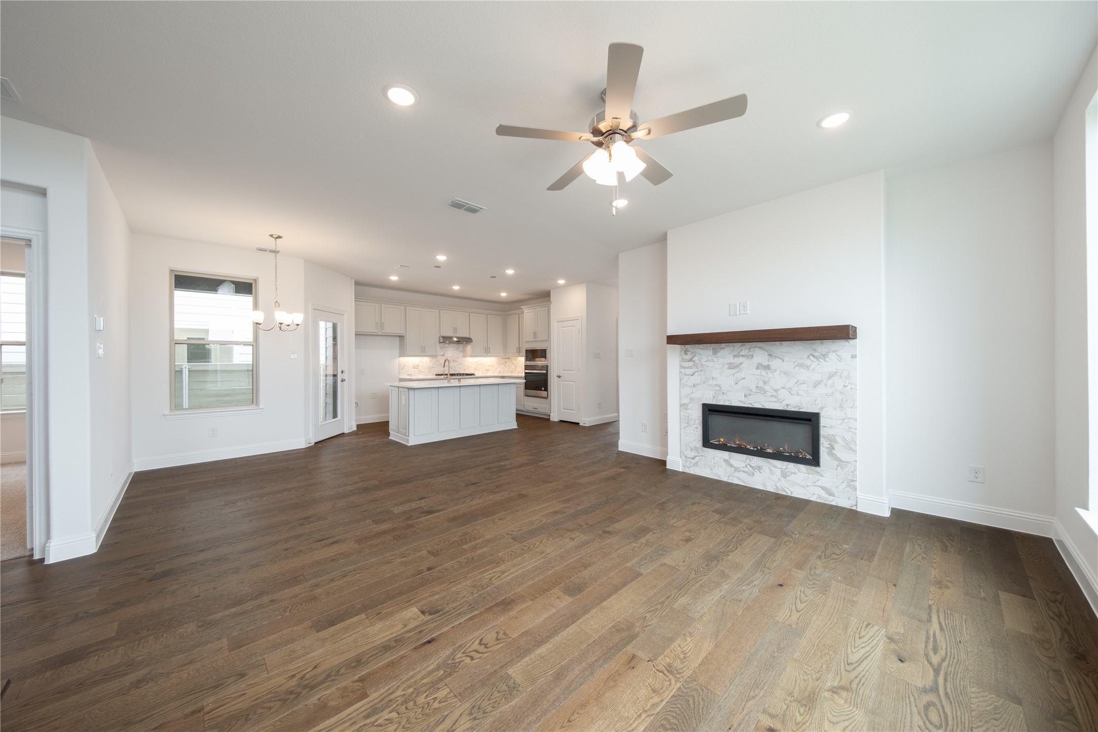 8805 Acorn Avenue Justin TX 76247