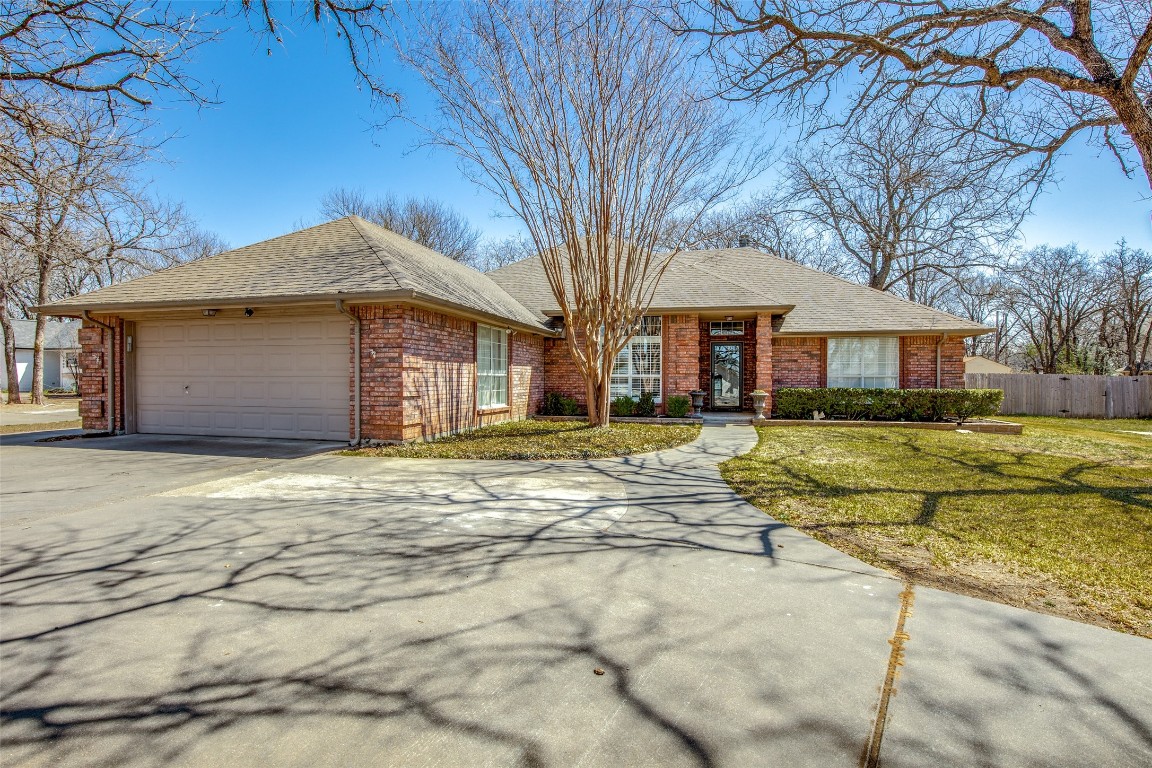 3911 Bandera Drive Granbury TX 76049