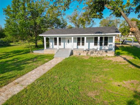 609 N Ross Street Comanche TX 76442