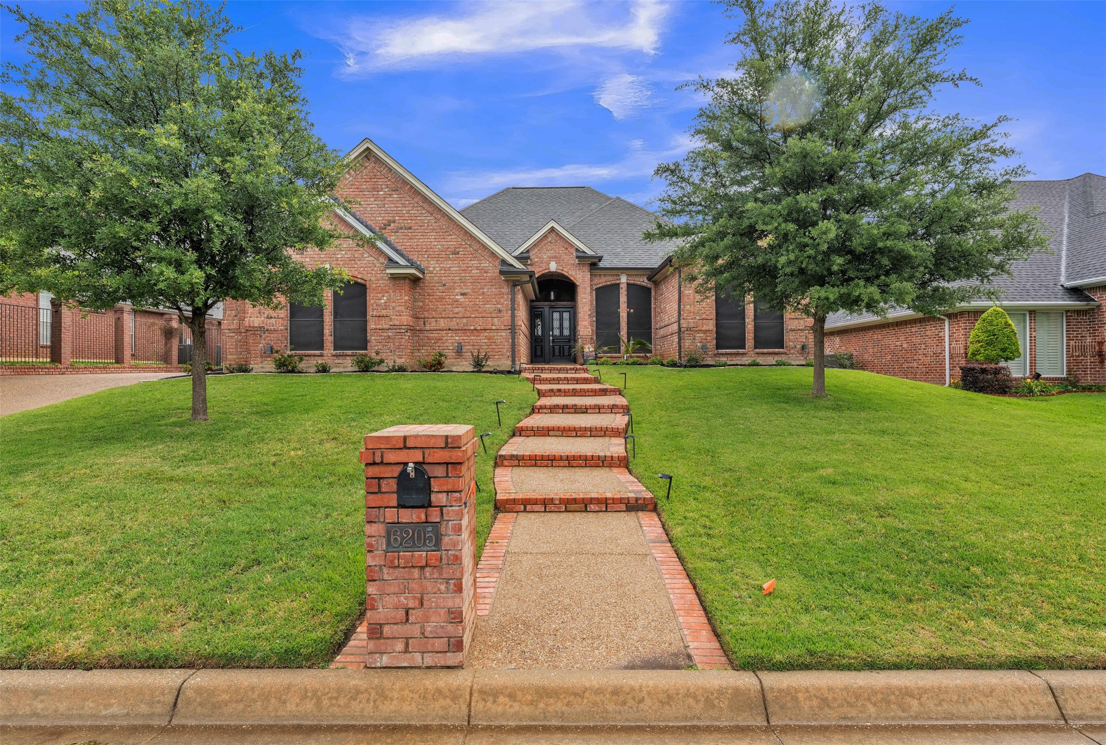 6205 Skylark Circle North Richland Hills TX 76180