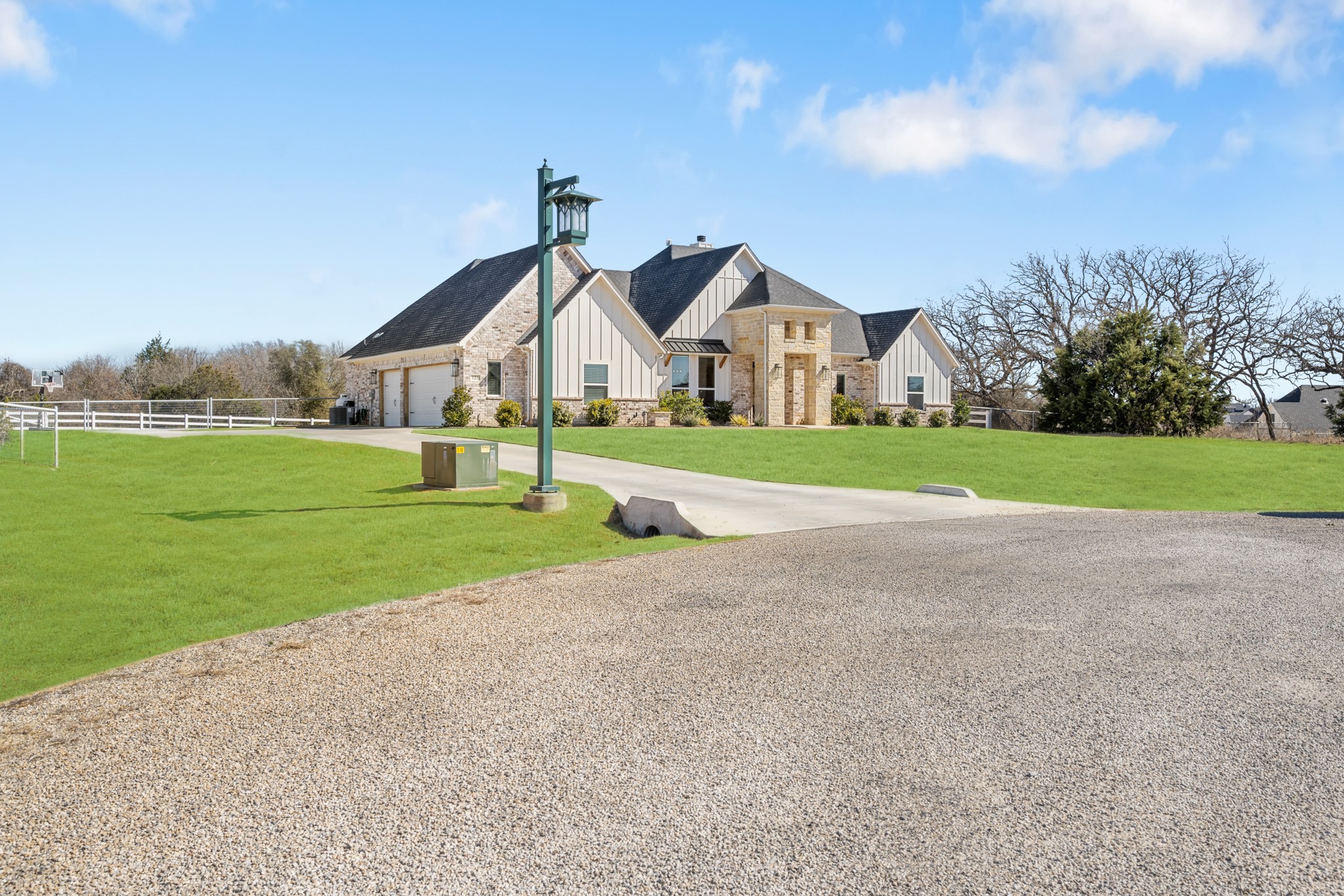 123 S Silver Saddle Trail Weatherford TX 76087