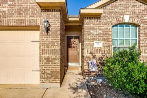 1101 Flatwater Trail Crowley TX 76036