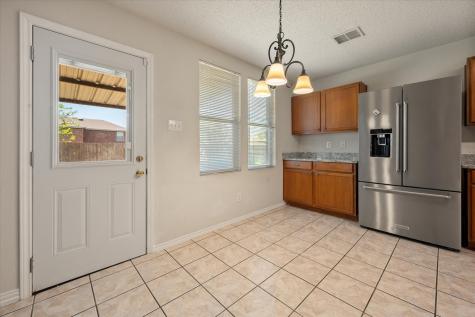 2139 Hacienda Court Grand Prairie TX 75052
