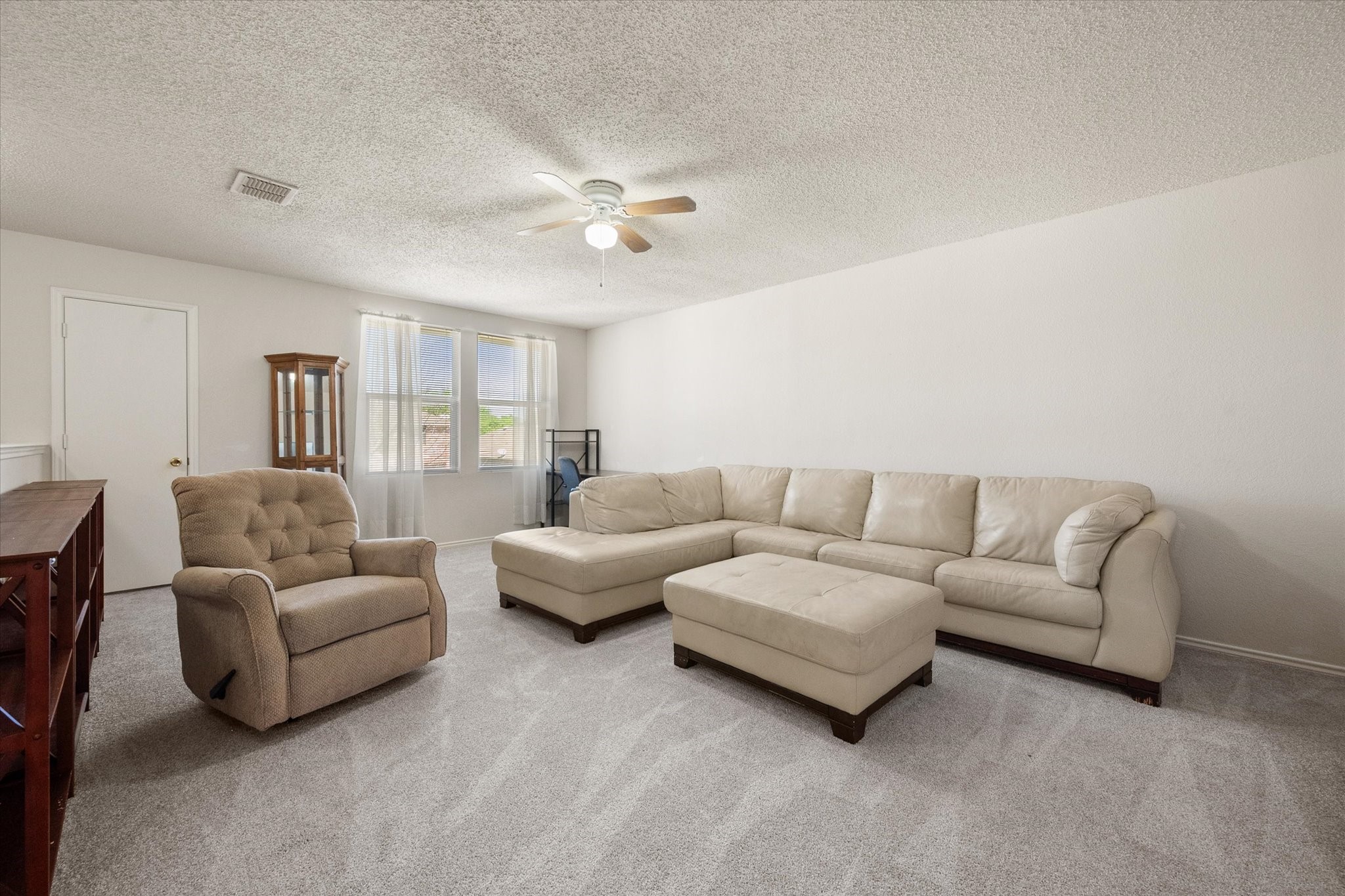 2139 Hacienda Court Grand Prairie TX 75052