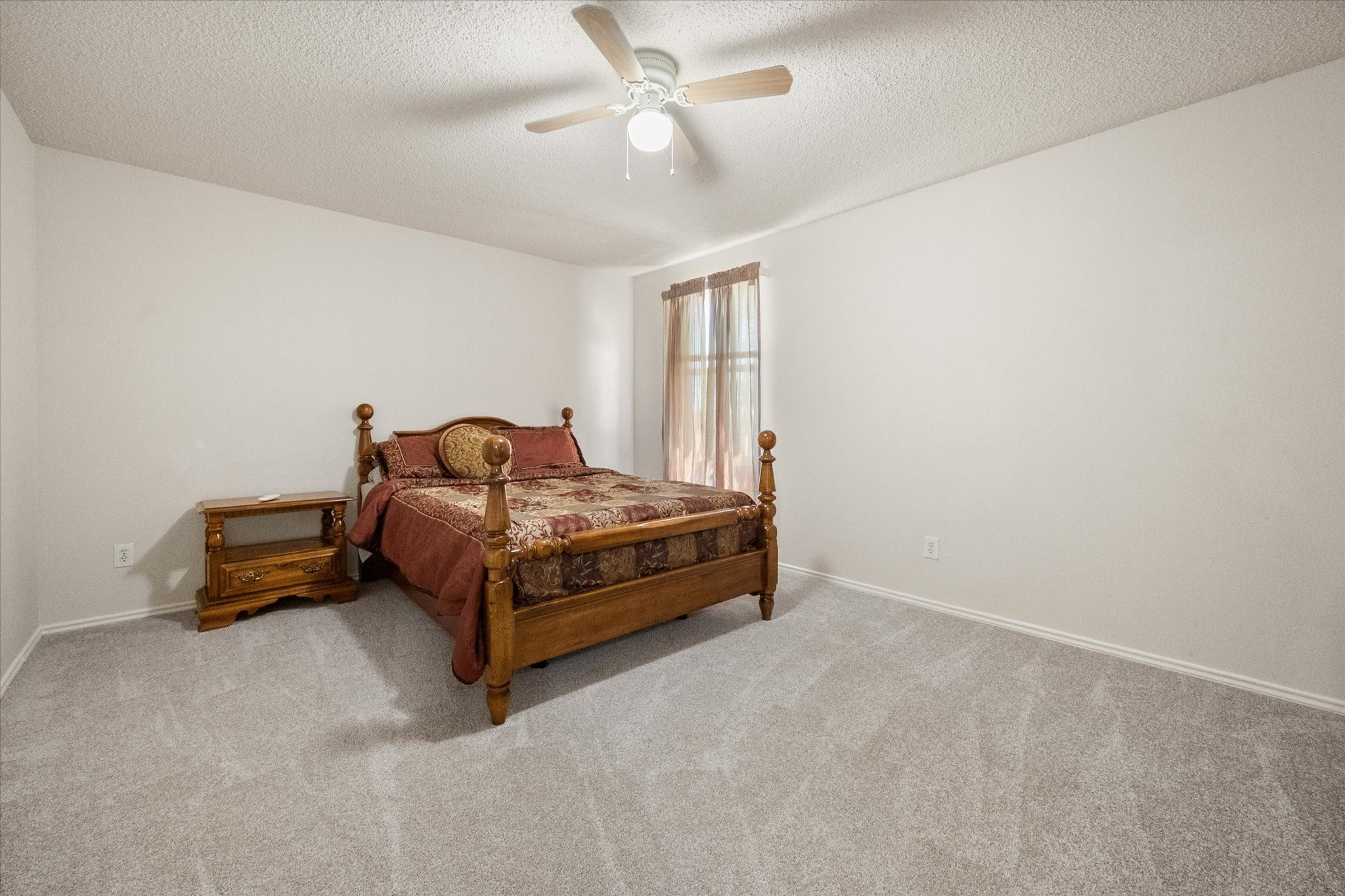 2139 Hacienda Court Grand Prairie TX 75052