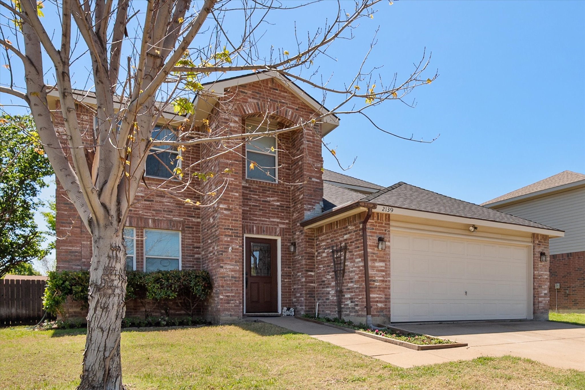 2139 Hacienda Court Grand Prairie TX 75052