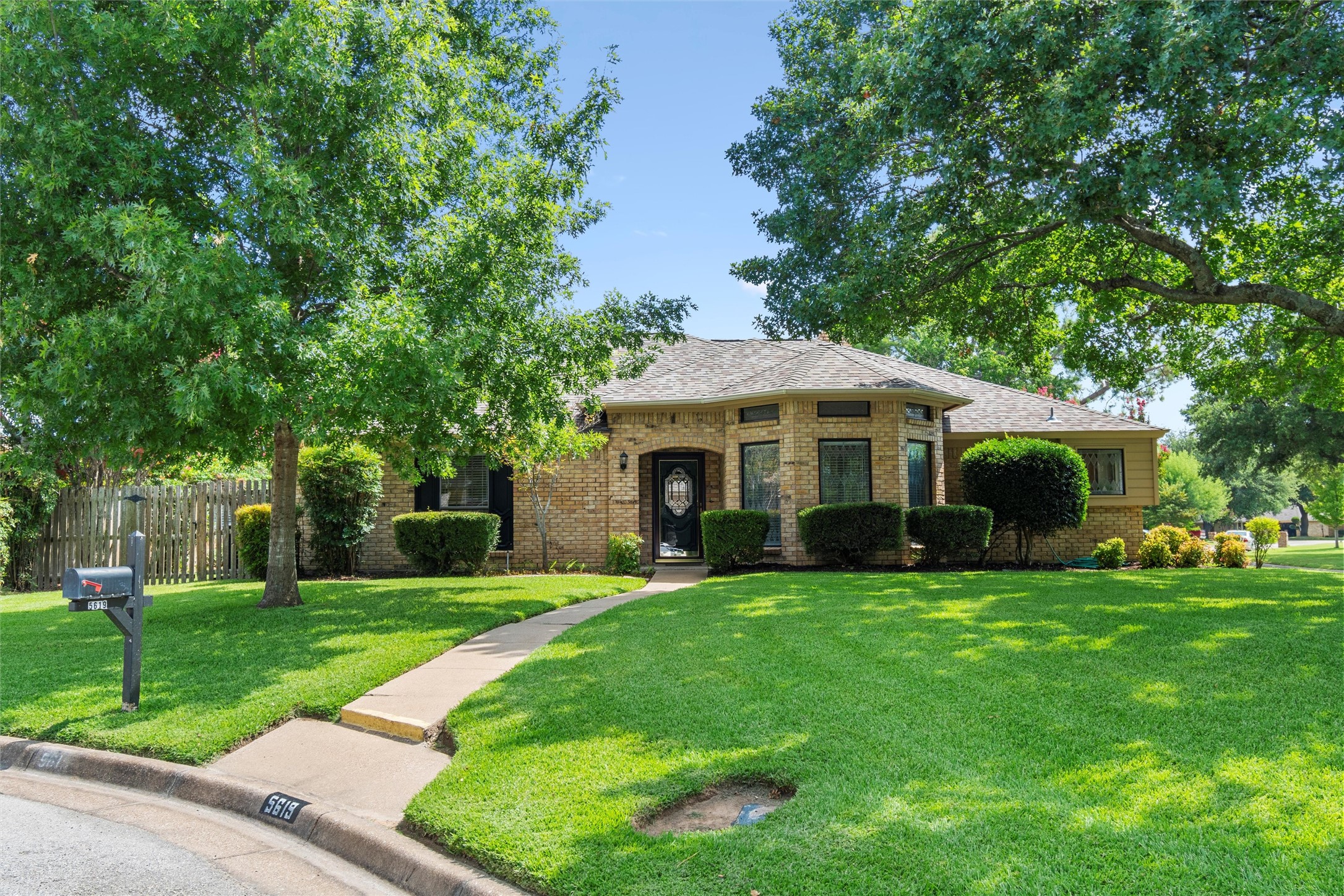 5619 Louise Way Drive Arlington TX 76017