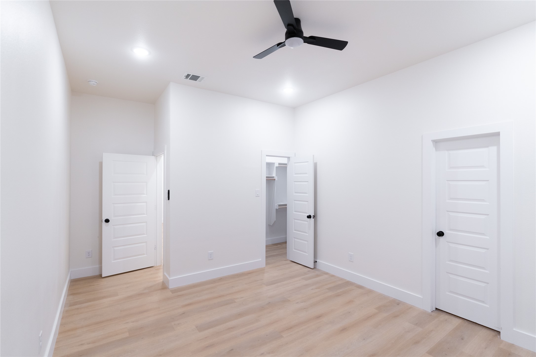 219 W Beachwood Loop Trinidad TX 75163