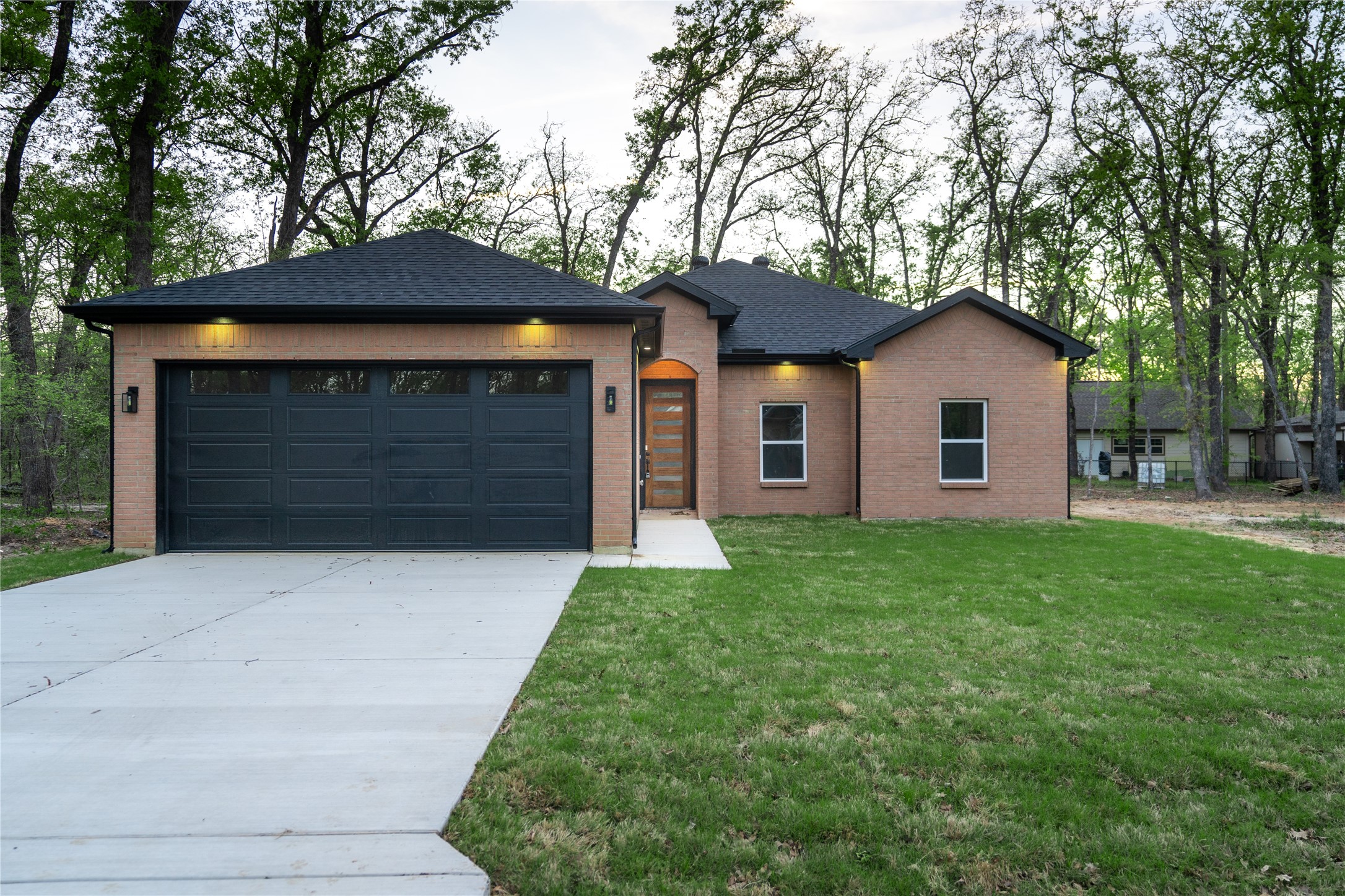 219 W Beachwood Loop Trinidad TX 75163