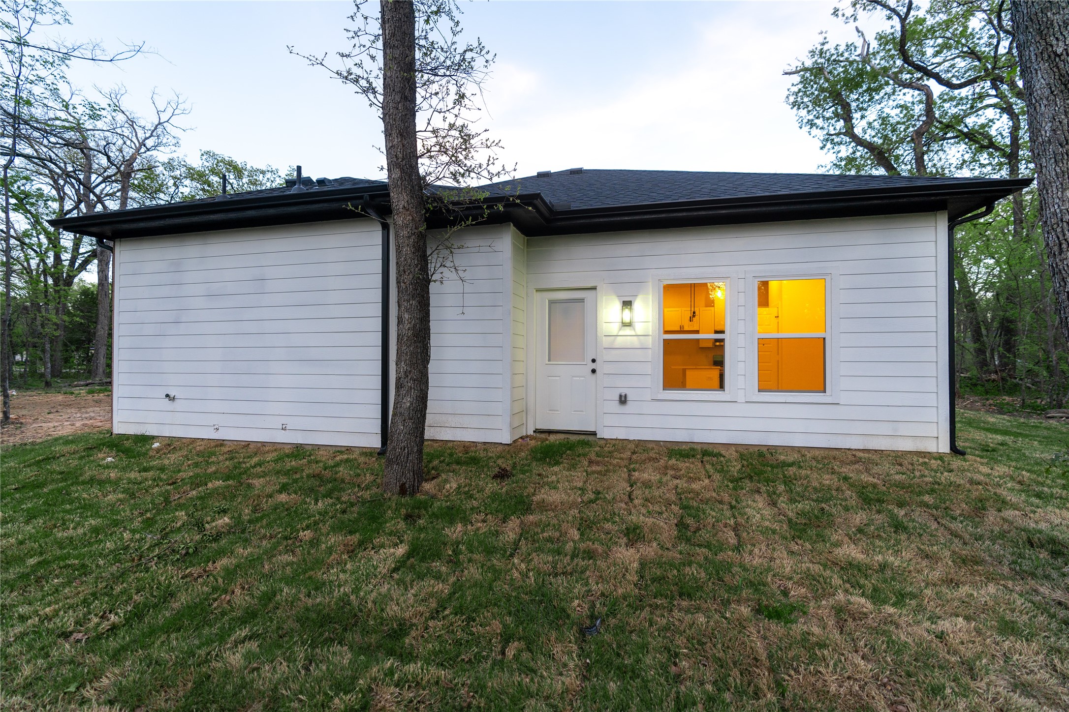 219 W Beachwood Loop Trinidad TX 75163