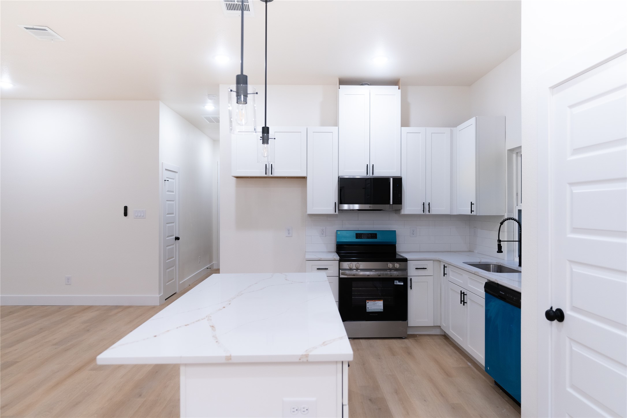 219 W Beachwood Loop Trinidad TX 75163