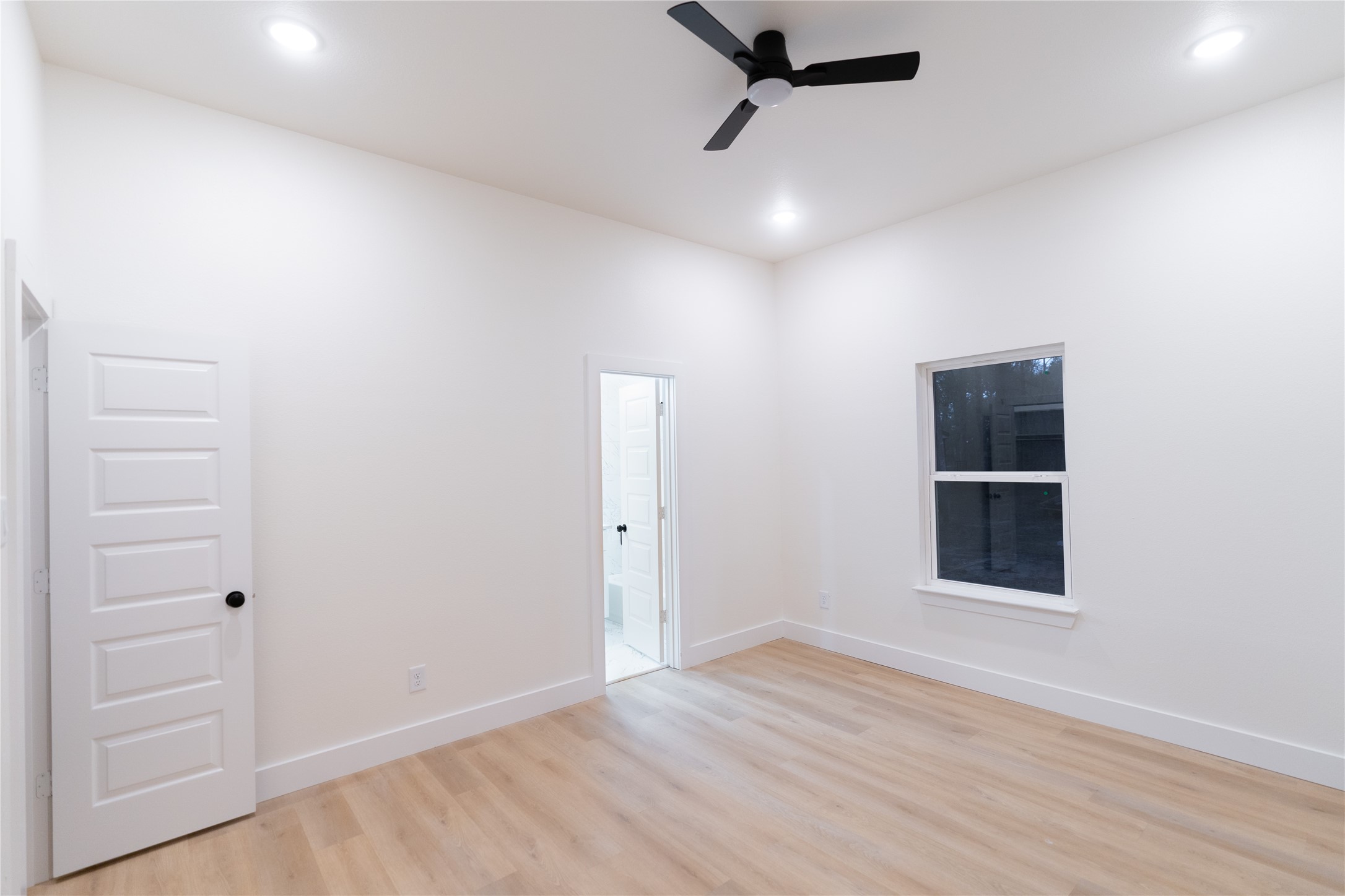 219 W Beachwood Loop Trinidad TX 75163