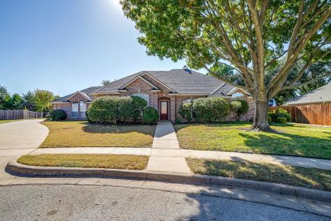 904 Dylan Court Burleson TX 76028