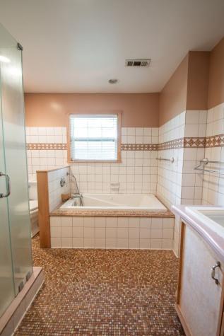 319 Spruce Street Van TX 75790