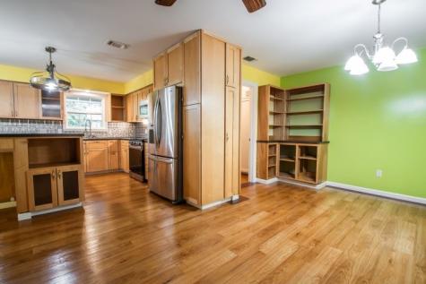 319 Spruce Street Van TX 75790