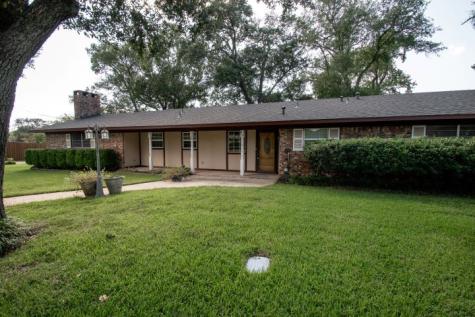 319 Spruce Street Van TX 75790
