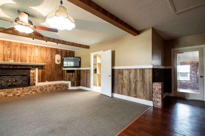 319 Spruce Street Van TX 75790