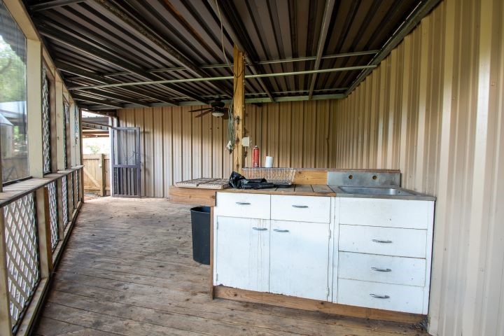 319 Spruce Street Van TX 75790