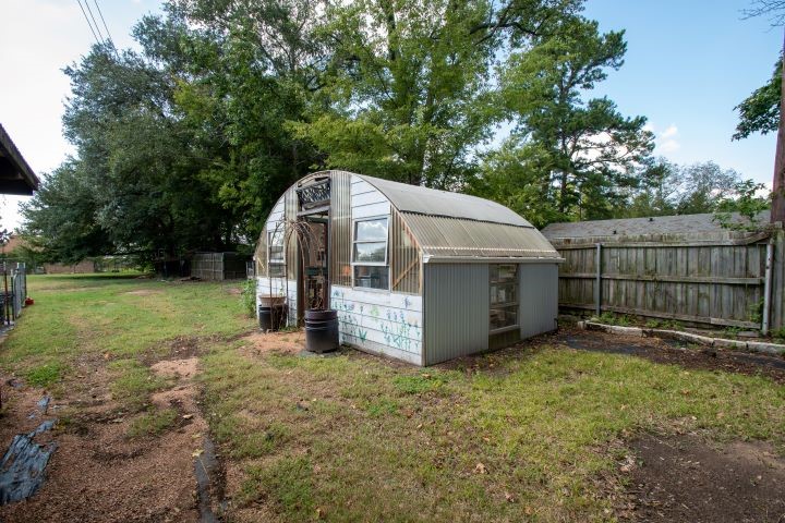 319 Spruce Street Van TX 75790