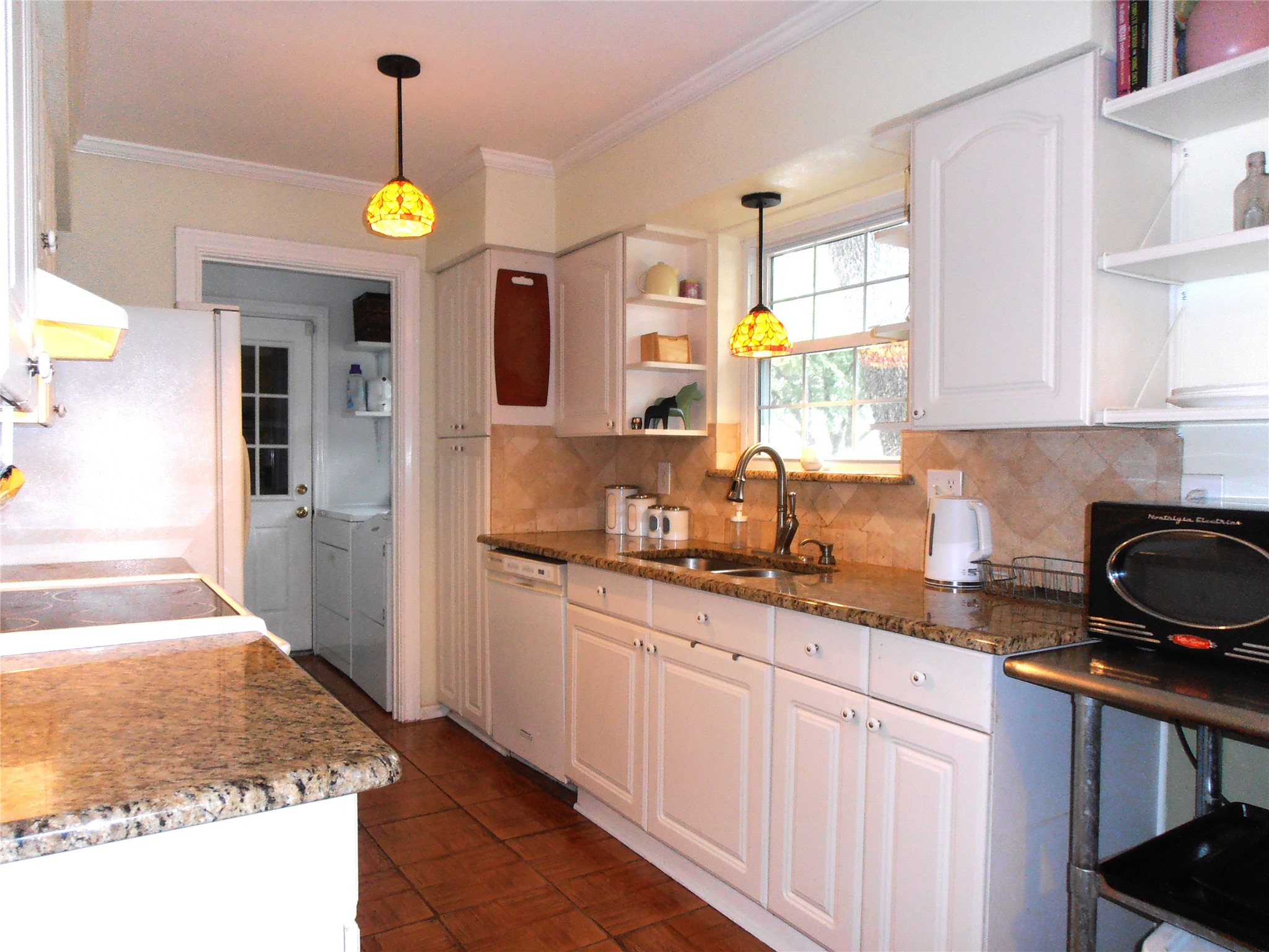 2911 Norwood Lane Arlington TX 76013