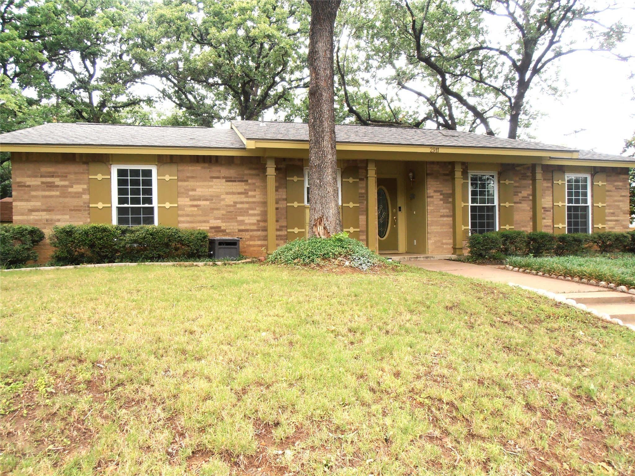 2911 Norwood Lane Arlington TX 76013