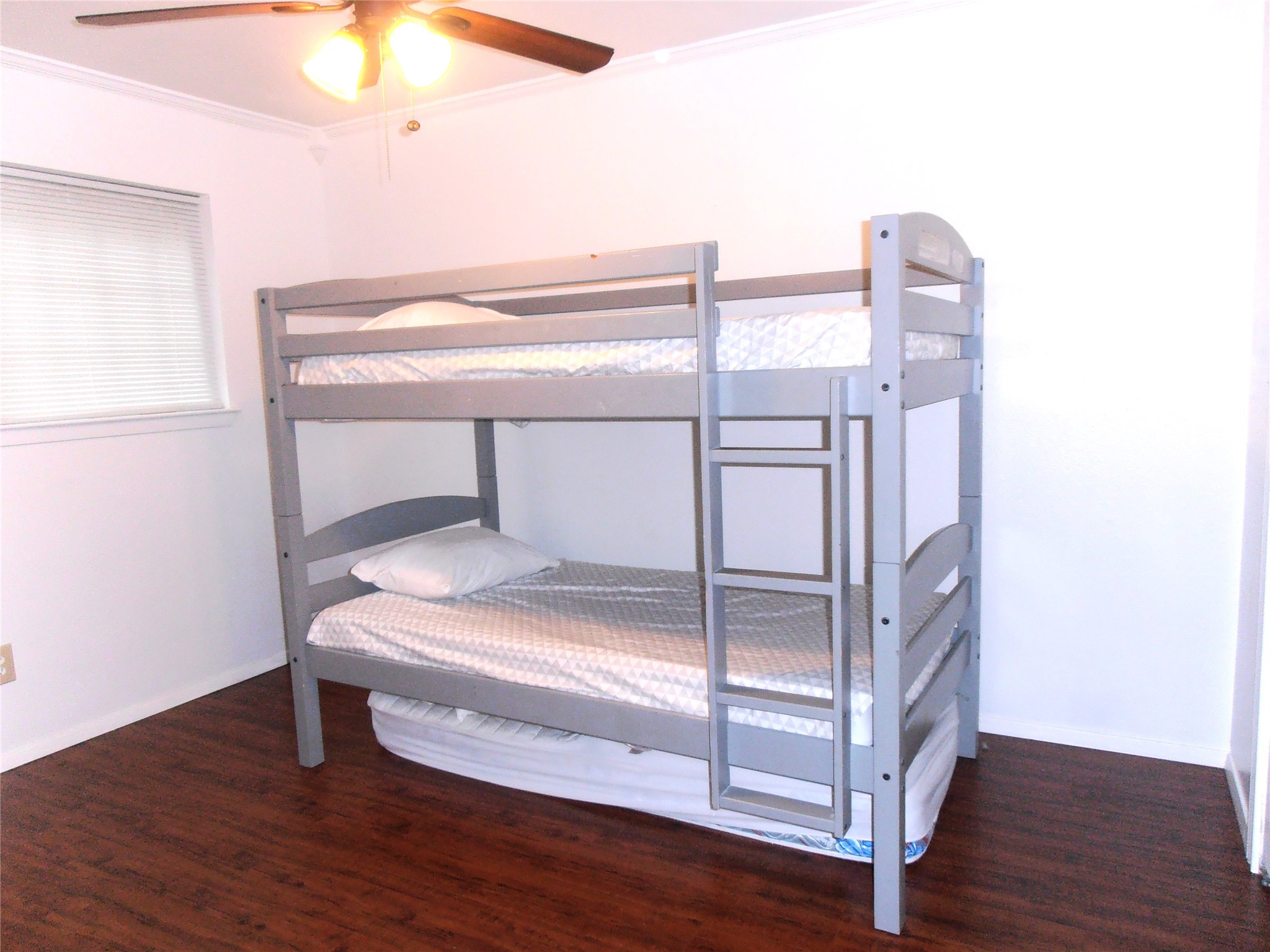 2911 Norwood Lane Arlington TX 76013