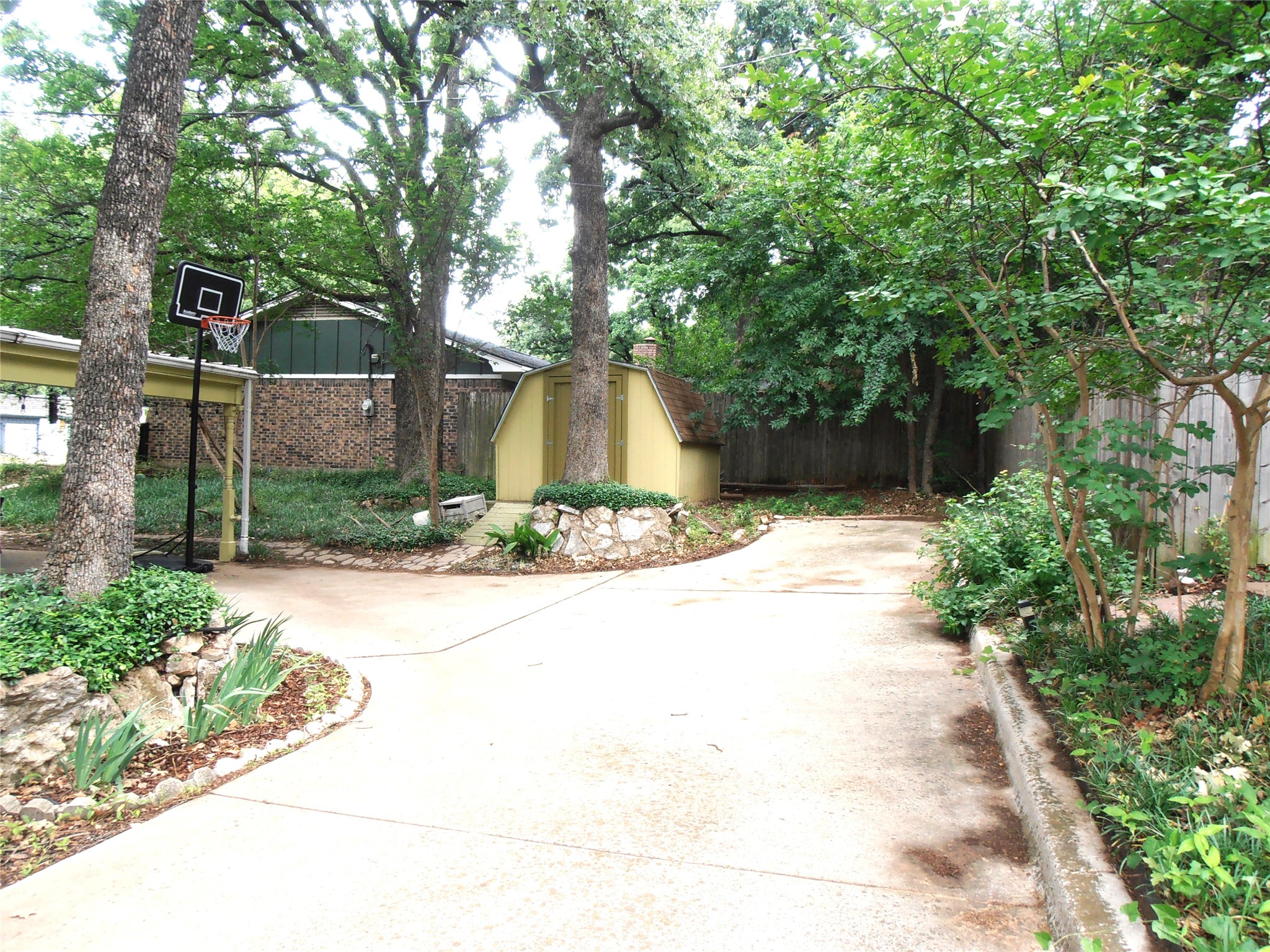 2911 Norwood Lane Arlington TX 76013