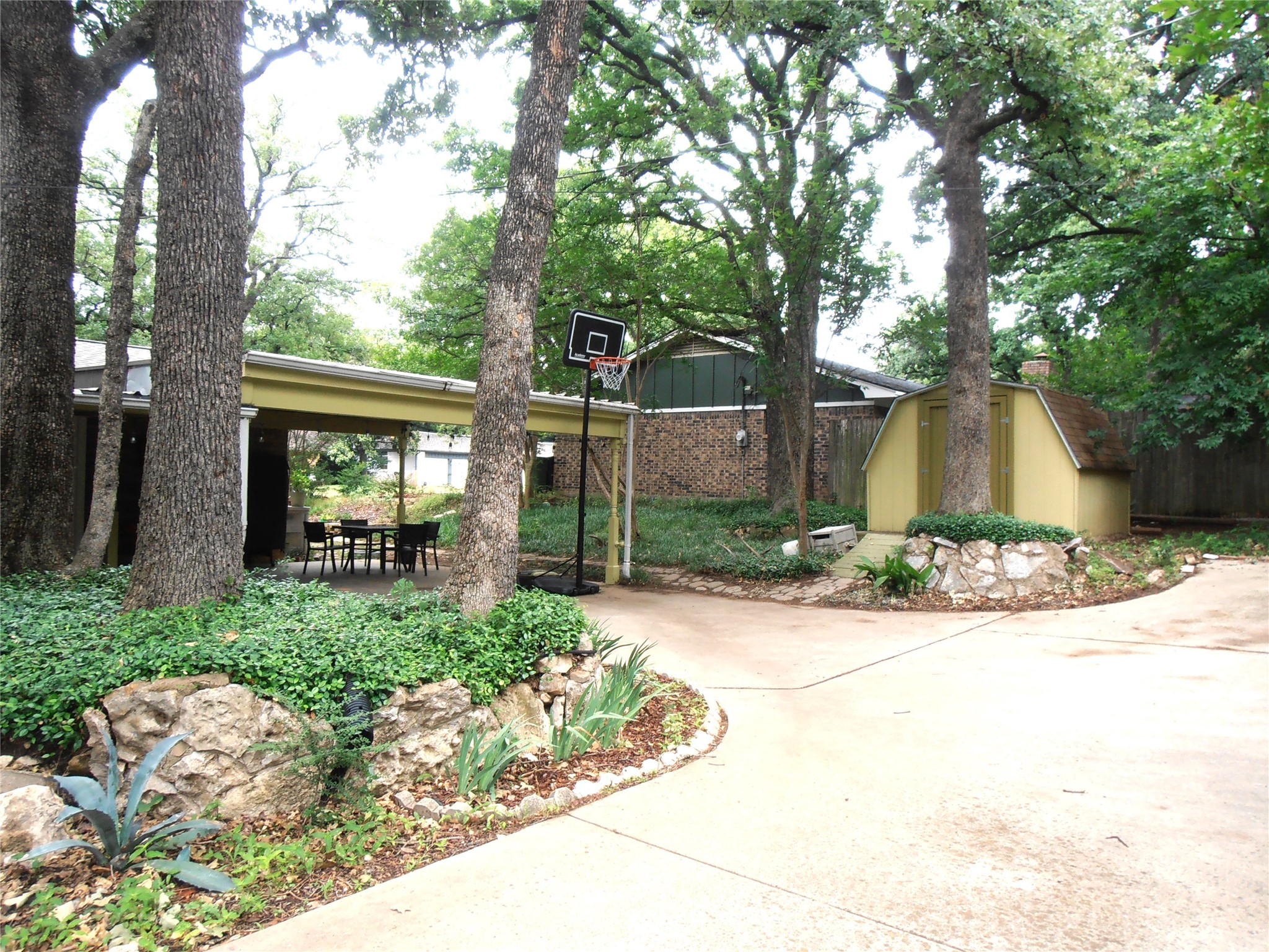 2911 Norwood Lane Arlington TX 76013