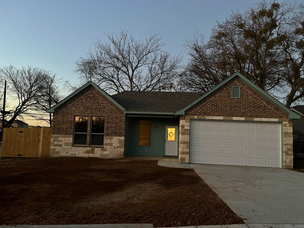 5601 David Strickland Road Fort Worth TX 76119