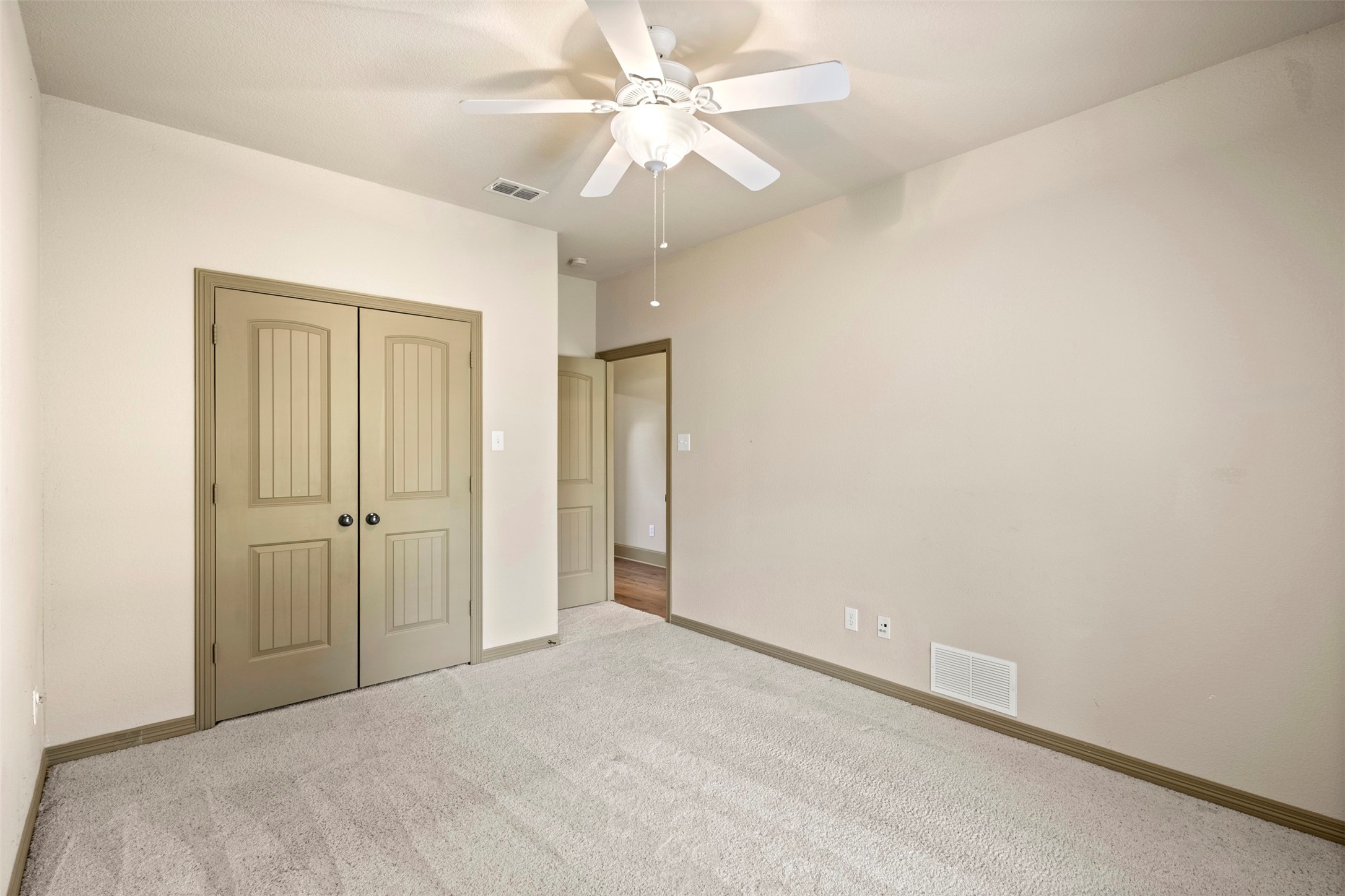 6831 Brooke Boulevard Midlothian TX 76065
