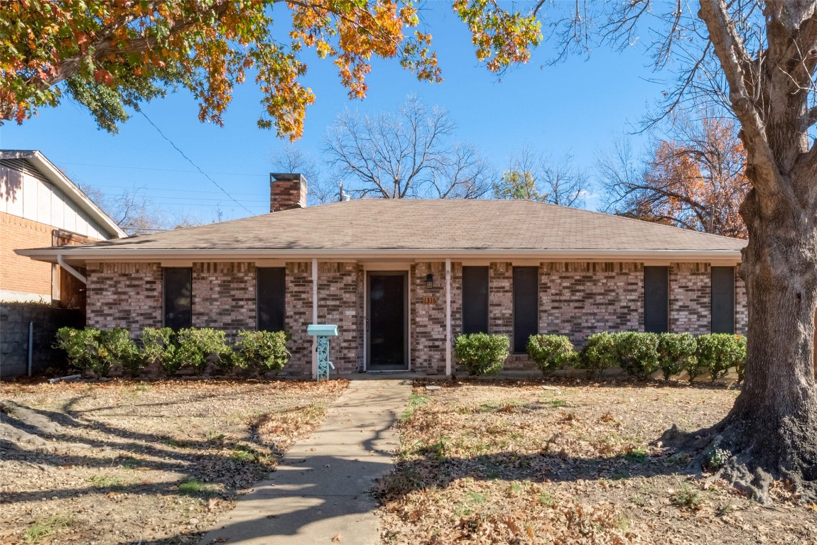 1316 Pickwick Lane Irving TX 75060