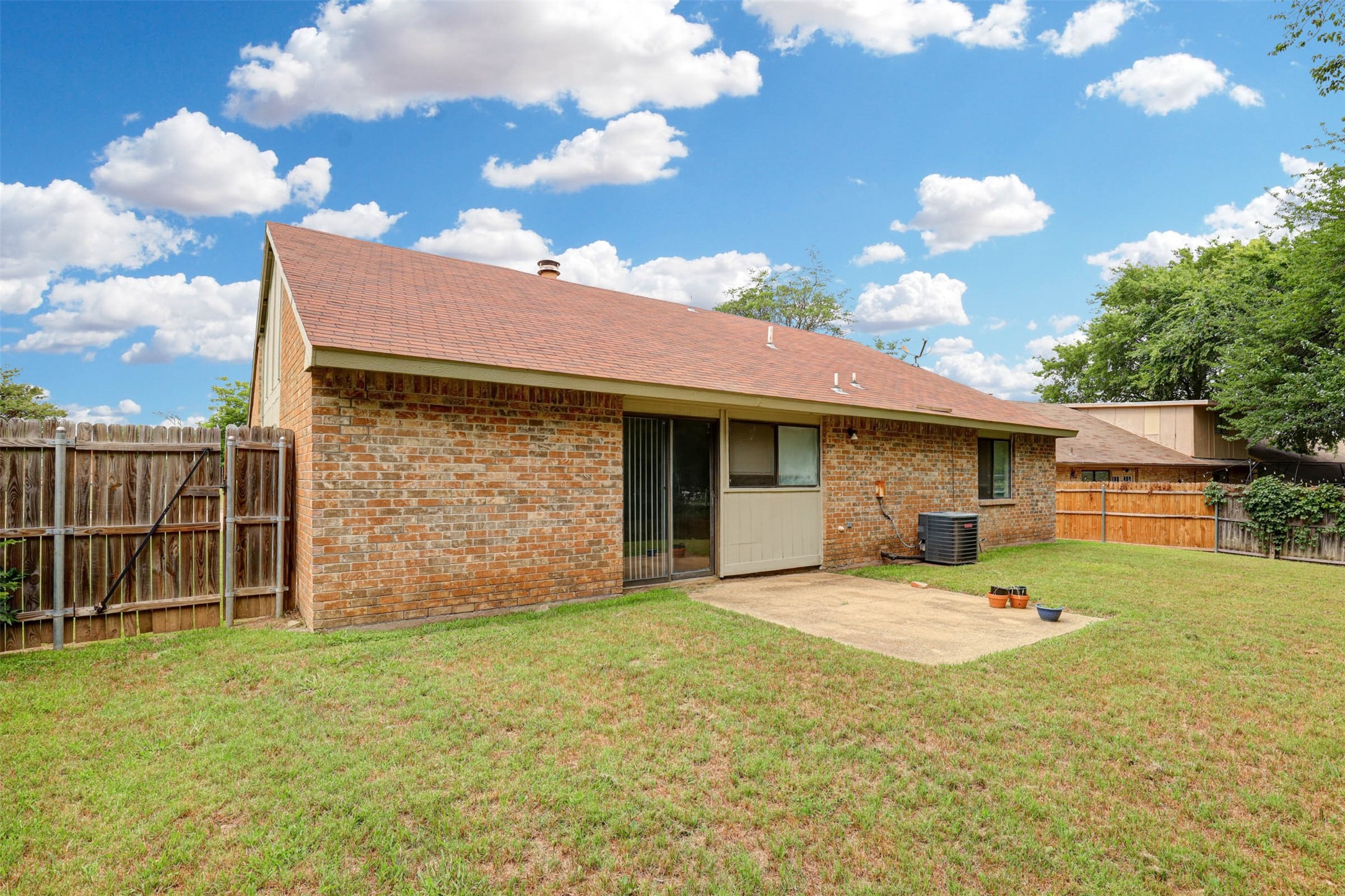 620 Nora Lane Desoto TX 75115