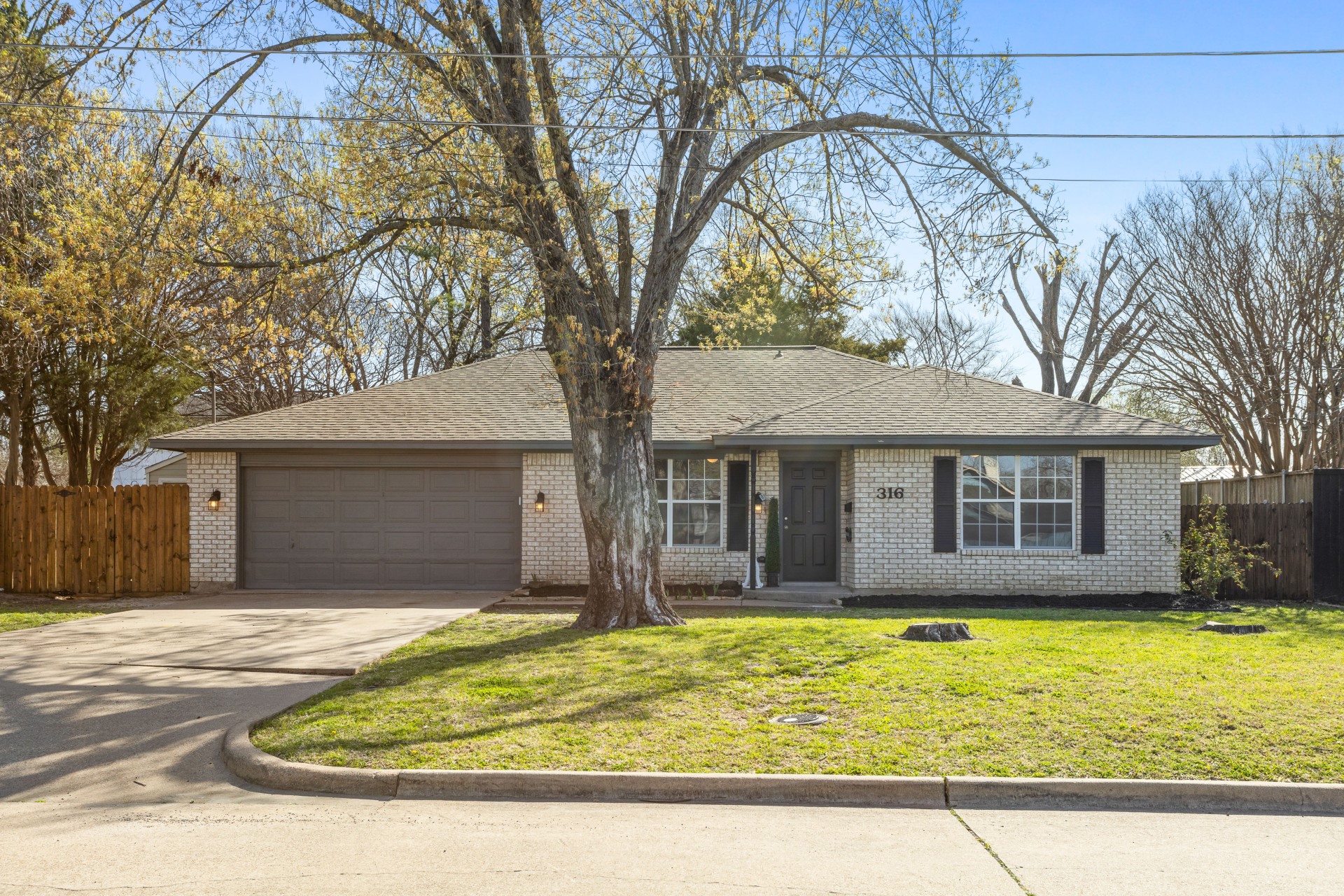 316 S Locust Street Mesquite TX 75149