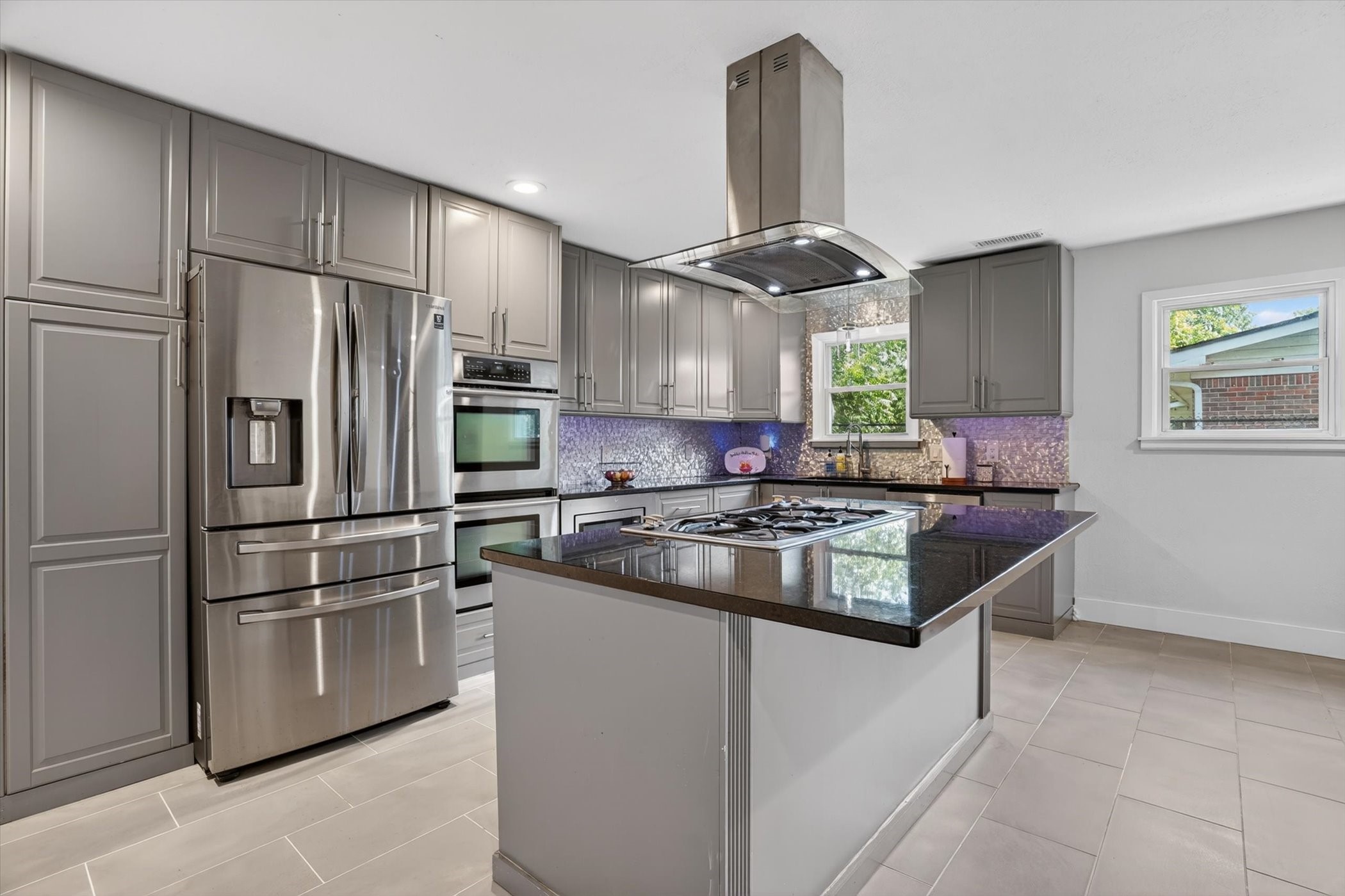 1120 Warden Street Benbrook TX 76126