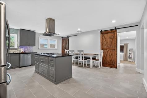 1120 Warden Street Benbrook TX 76126