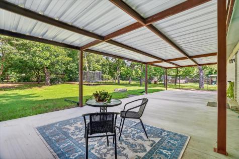 1120 Warden Street Benbrook TX 76126