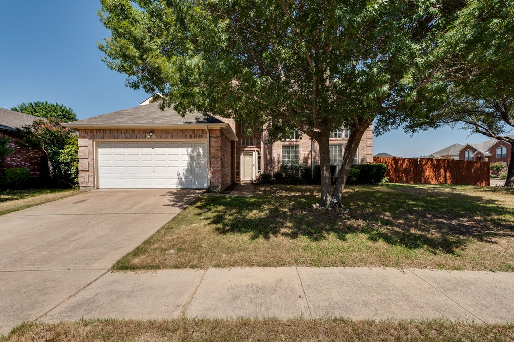 4931 Water Oak Drive Grand Prairie TX 75052