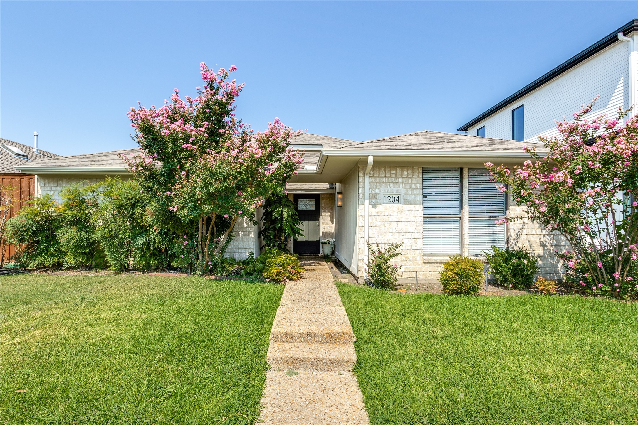 1204 Richland Oaks Drive Richardson TX 75081