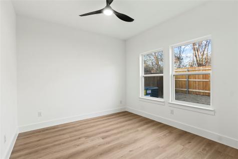 4827 Baldwin Street Dallas TX 75210