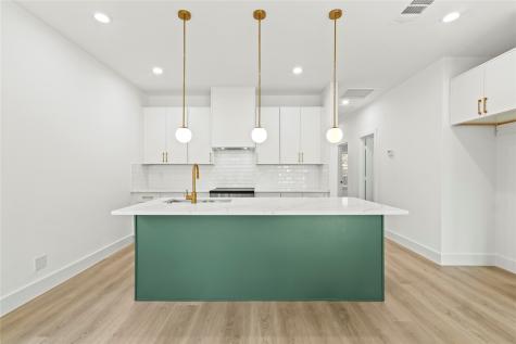 4827 Baldwin Street Dallas TX 75210